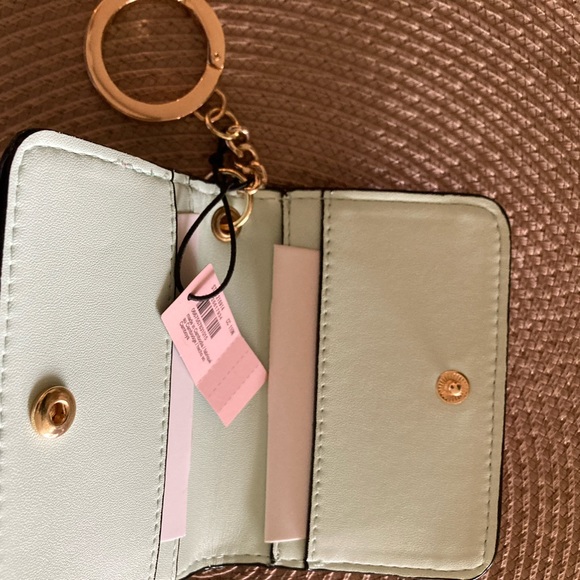 NWT Victoria’s Secret card case charm (Limited Edition) - Picture 4 of 6